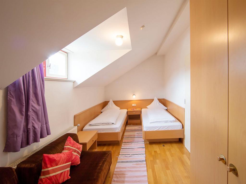 Villa Residence Santer Brunico Room photo