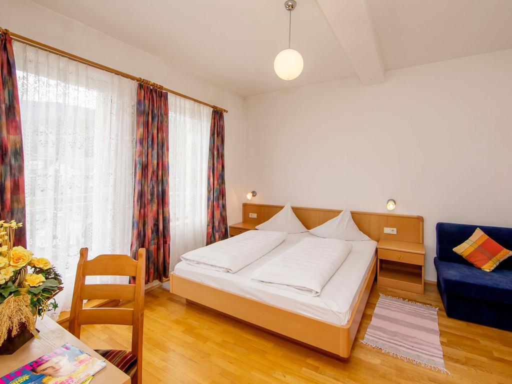 Villa Residence Santer Brunico Room photo