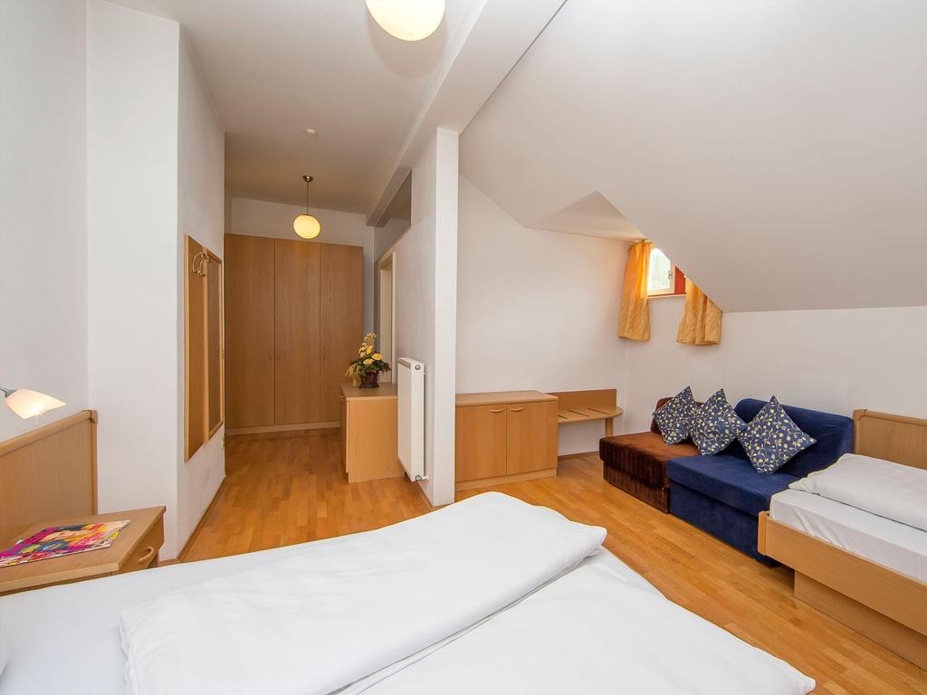 Villa Residence Santer Brunico Room photo